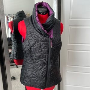 Ladies Lululemon reversible vest
